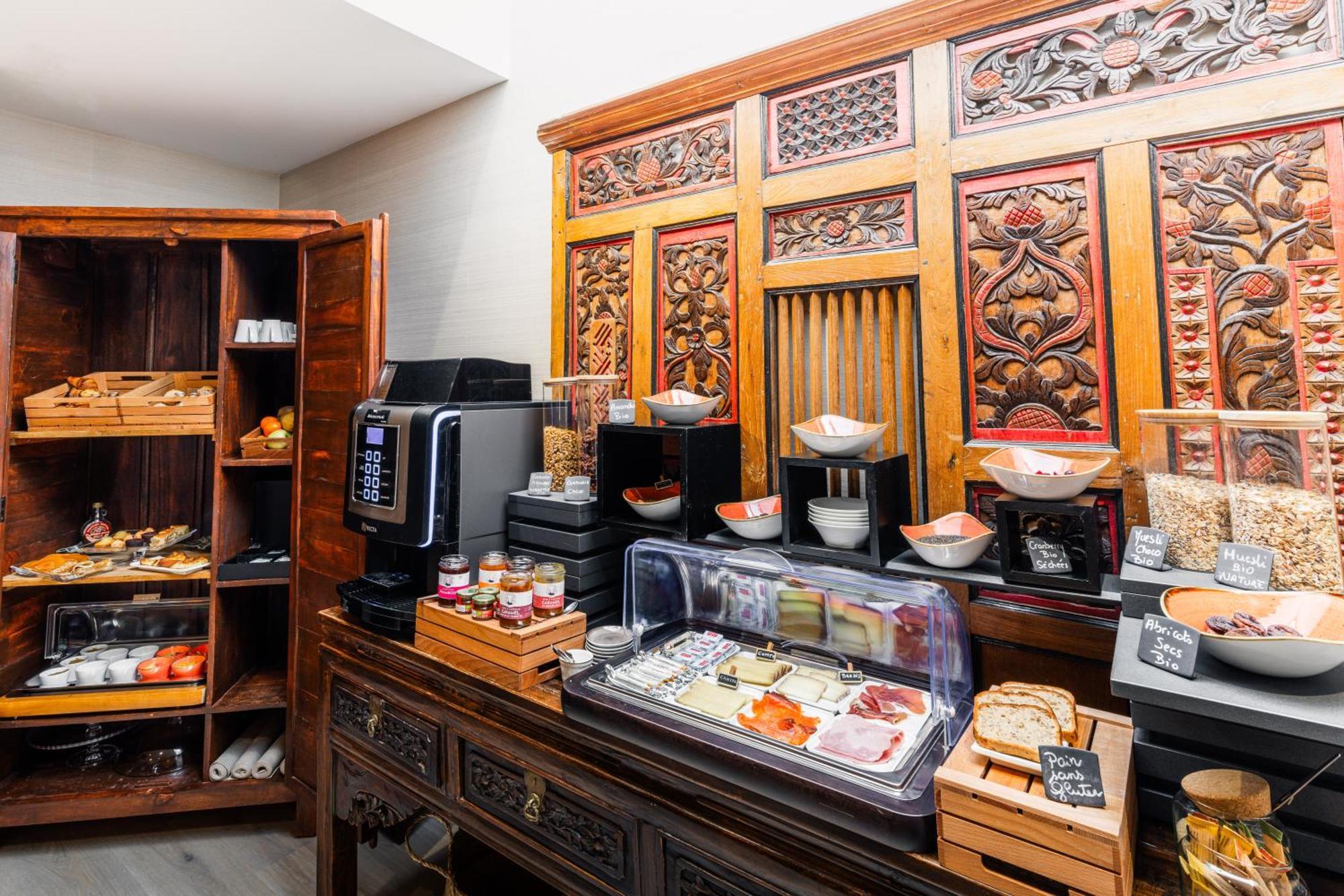 Hotel Kerasy 4*